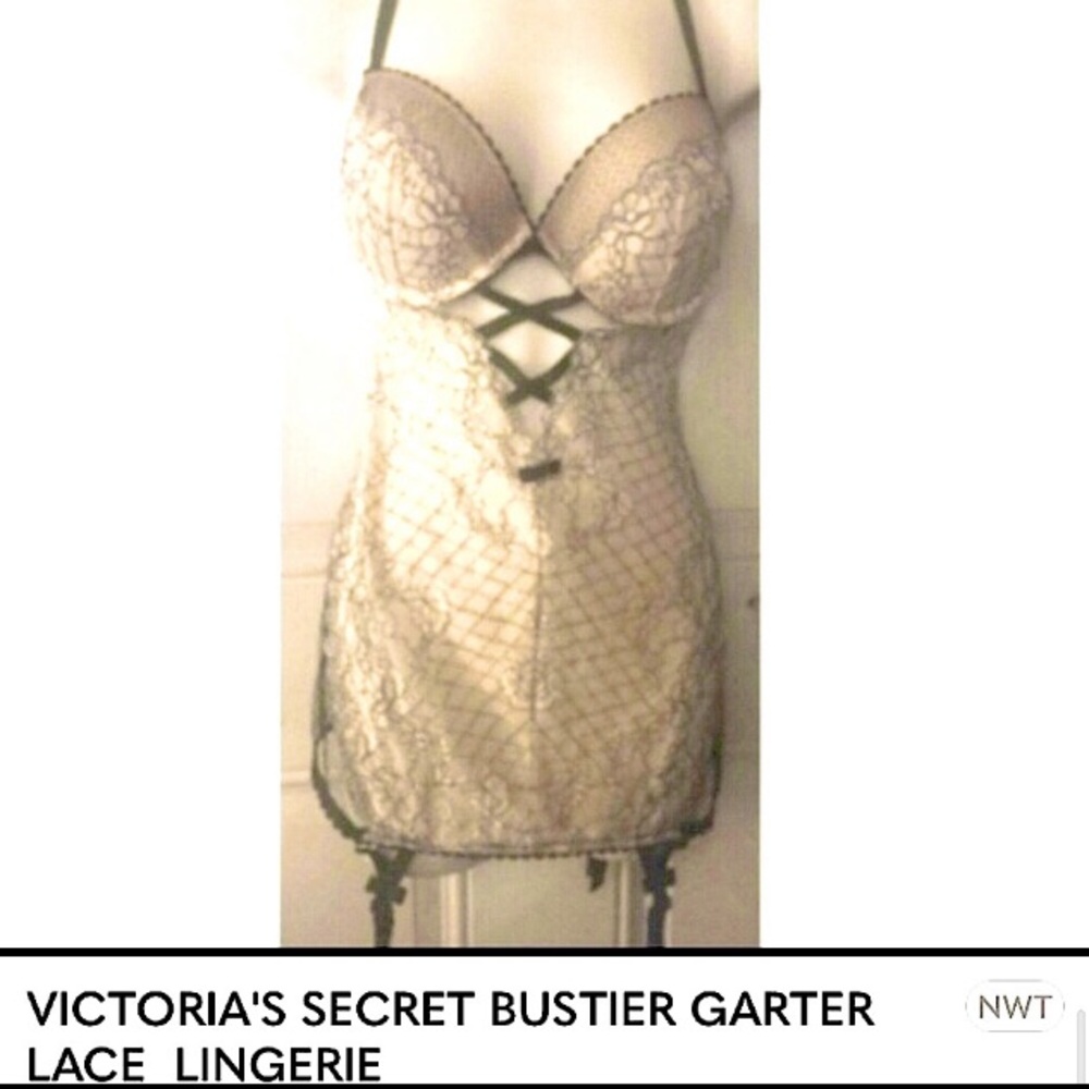 Victoria's Secret Black and White Lace Chemise - Picture 9 of 10